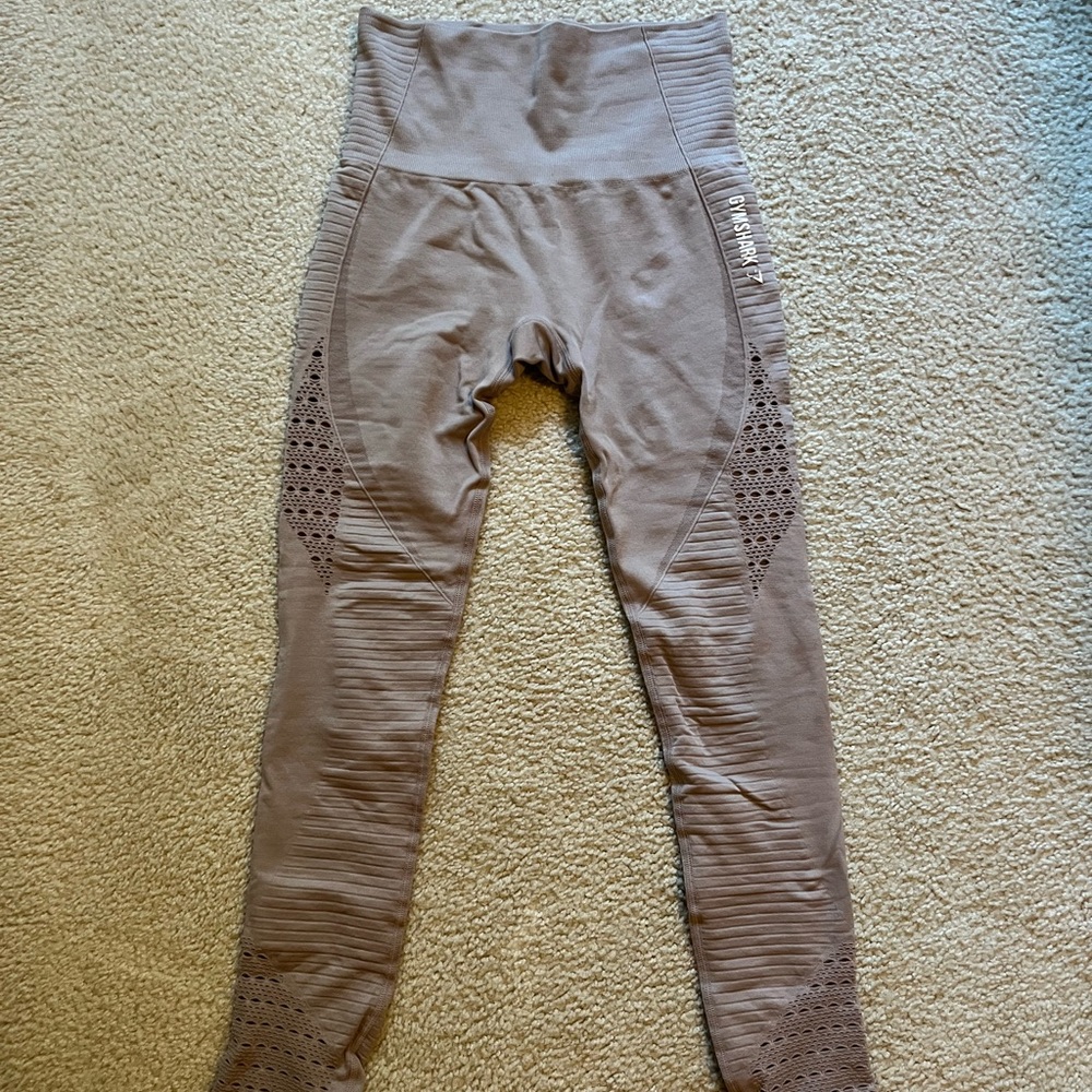 Gymshark energy seamless leggings in taupe